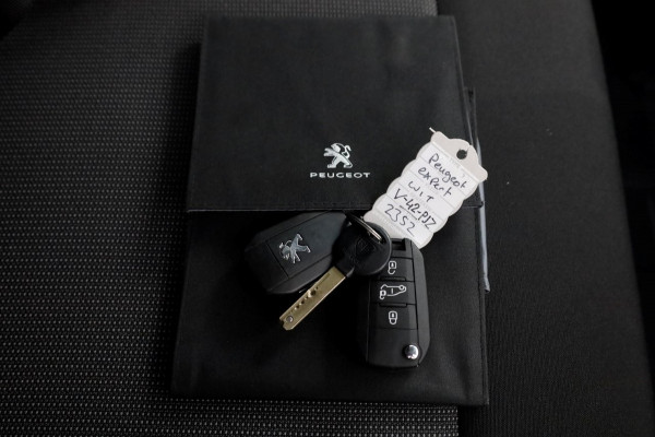 Peugeot e-Expert Premium 75 kWh 100% Elektrisch L2H1 WLTP 318km SOH 92% 10-2022