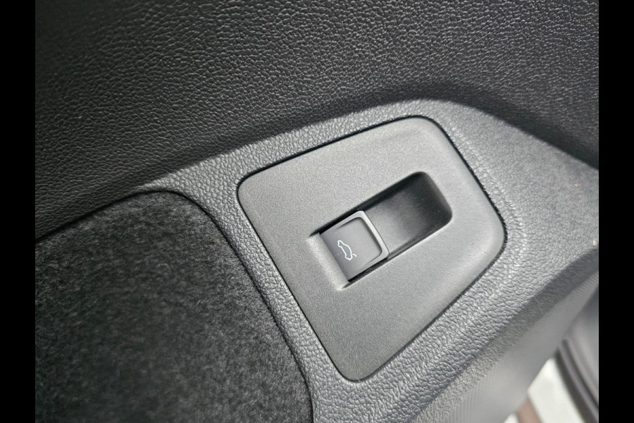 Volkswagen Tiguan 2.0 TSI 4MOTION 220PK R-Line | Pano | HUD | Dynaudio | Leder | Stoelverwarming | 360 camera | Lane/Park/Light Assist |  Vol |
