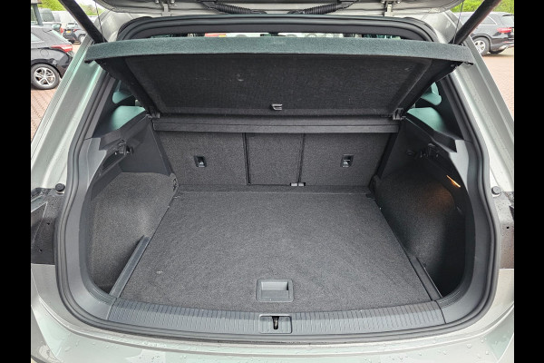 Volkswagen Tiguan 2.0 TSI 4MOTION 220PK R-Line | Pano | HUD | Dynaudio | Leder | Stoelverwarming | 360 camera | Lane/Park/Light Assist |  Vol |