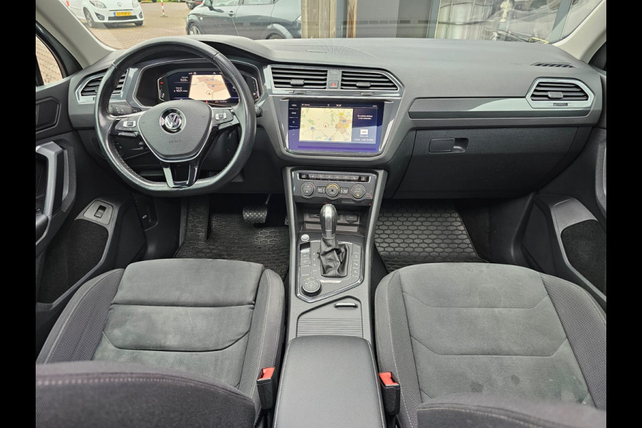 Volkswagen Tiguan 2.0 TSI 4MOTION Highline | Automaat | Pano | LED | Navi | App-connect | Camera | All-seasons | Elek. achterklep |  Park Assist |