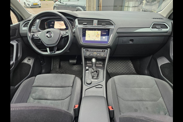 Volkswagen Tiguan 2.0 TSI 4MOTION Highline | Automaat | Pano | LED | Navi | App-connect | Camera | All-seasons | Elek. achterklep |  Park Assist |