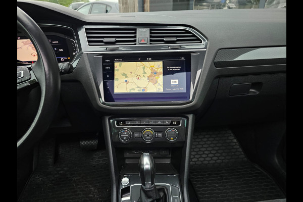 Volkswagen Tiguan 2.0 TSI 4MOTION Highline | Automaat | Pano | LED | Navi | App-connect | Camera | All-seasons | Elek. achterklep |  Park Assist |