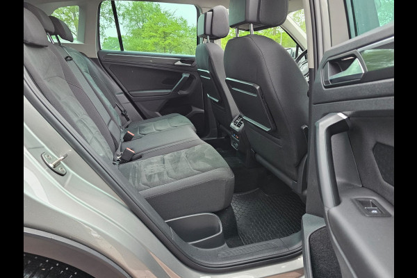 Volkswagen Tiguan 2.0 TSI 4MOTION Highline | Automaat | Pano | LED | Navi | App-connect | Camera | All-seasons | Elek. achterklep |  Park Assist |