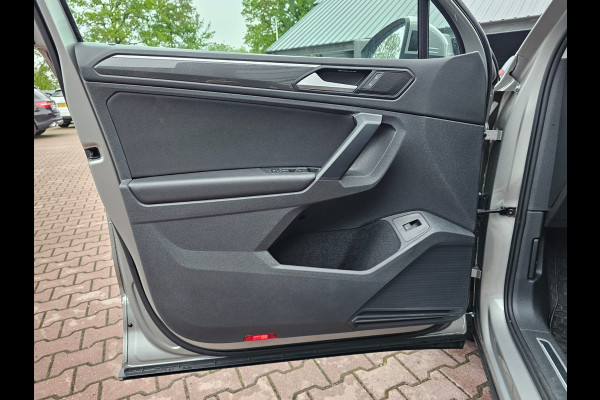 Volkswagen Tiguan 2.0 TSI 4MOTION Highline | Automaat | Pano | LED | Navi | App-connect | Camera | All-seasons | Elek. achterklep |  Park Assist |
