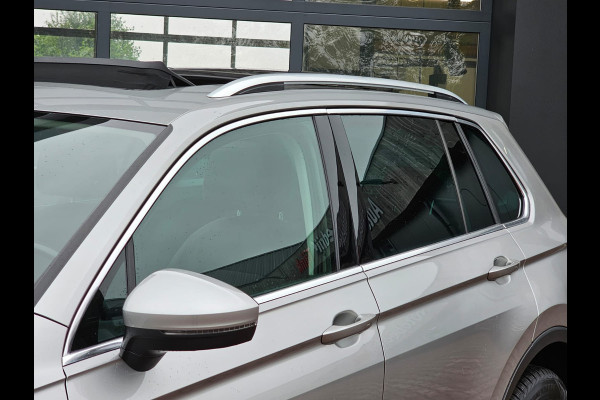 Volkswagen Tiguan 2.0 TSI 4MOTION Highline | Automaat | Pano | LED | Navi | App-connect | Camera | All-seasons | Elek. achterklep |  Park Assist |