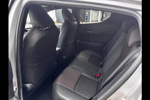 Toyota C-HR 1.2 Executive | Trekhaak | Camera | NL-Auto | Stoelverwarming | JBL | Climate Control |