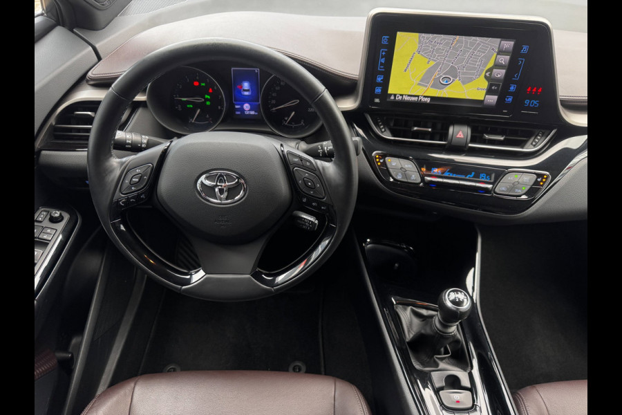 Toyota C-HR 1.2 Executive | Trekhaak | Camera | NL-Auto | Stoelverwarming | JBL | Climate Control |