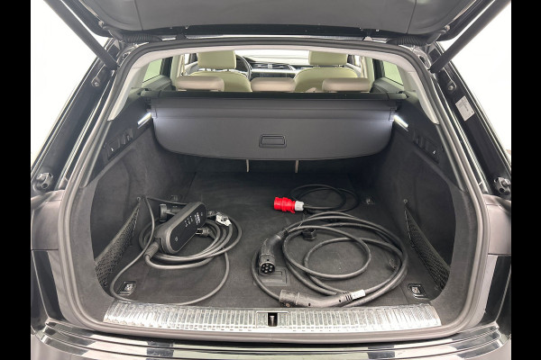 Audi e-tron 55 quattro Business Plus 95 kWh | Pano/Dak | Adapt.Cruise/Control | Leder | Apple/Carplay | Origineel NL