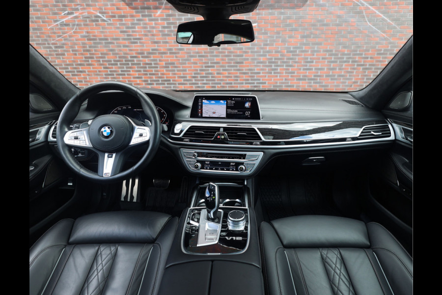 BMW 7 Serie M760Li xDrive | Skylounge - M Driver's Pack - HUD