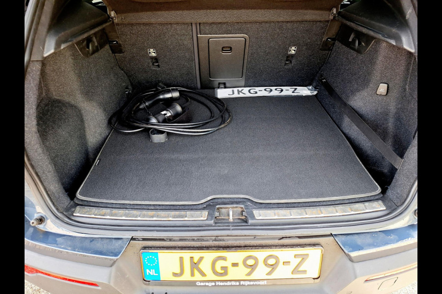 Volvo XC40 1.5 T5 Recharge R-Design | Leder | Trekhaak 1800kg | Blindspot | Navi | Climate-Pack |