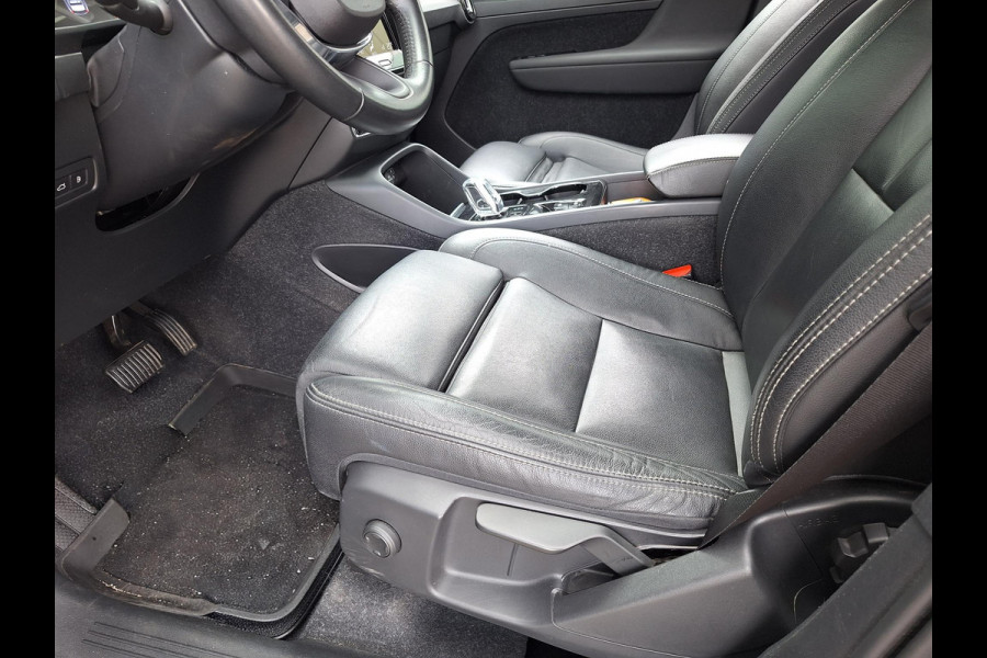 Volvo XC40 1.5 T5 Recharge R-Design | Leder | Trekhaak 1800kg | Blindspot | Navi | Climate-Pack |
