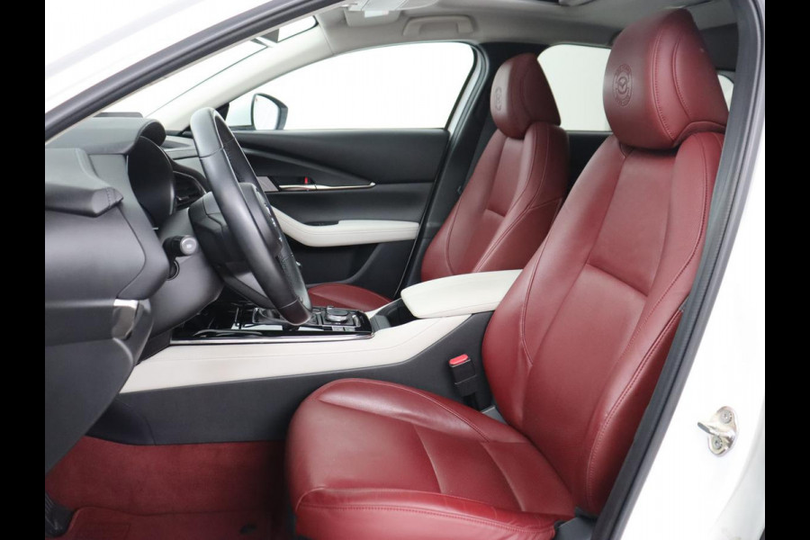 Mazda CX-30 2.0 e-SkyActiv-X M Hybrid 100th Anniversary Edition | Schuifdak | Leder | Trekhaak | 360 Camera | Stoelverwarming | Carplay | Adaptive cruise | Keyless | Head-Up | Bose Sound | Full LED