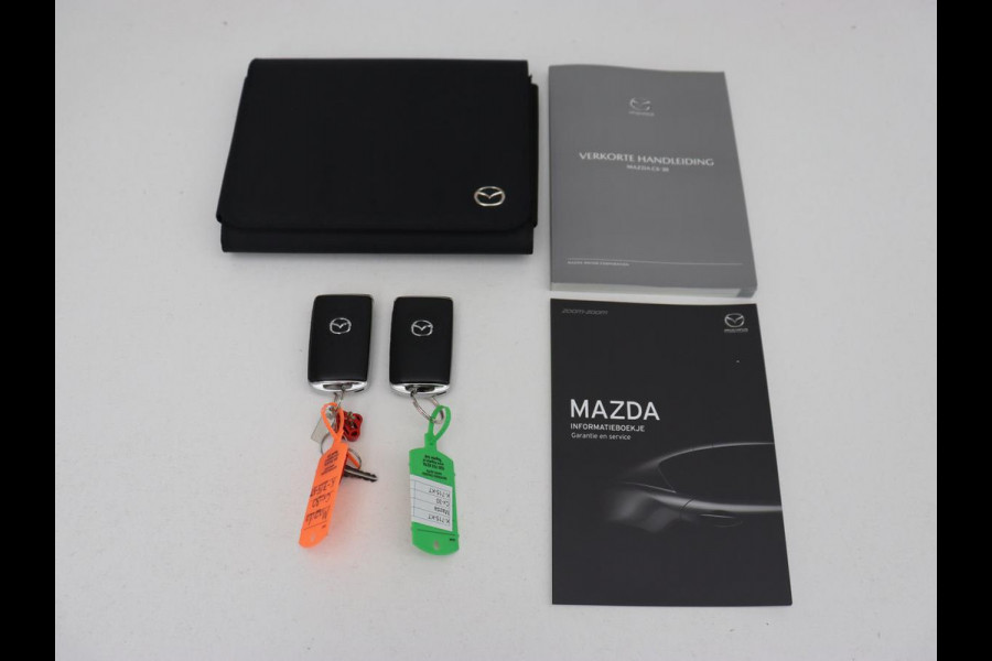 Mazda CX-30 2.0 e-SkyActiv-X M Hybrid 100th Anniversary Edition | Schuifdak | Leder | Trekhaak | 360 Camera | Stoelverwarming | Carplay | Adaptive cruise | Keyless | Head-Up | Bose Sound | Full LED