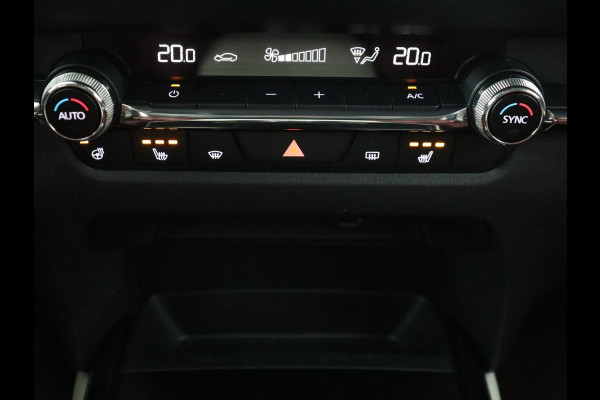 Mazda CX-30 2.0 e-SkyActiv-X M Hybrid 100th Anniversary Edition | Schuifdak | Leder | Trekhaak | 360 Camera | Stoelverwarming | Carplay | Adaptive cruise | Keyless | Head-Up | Bose Sound | Full LED