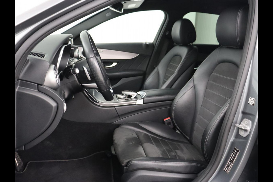 Mercedes-Benz C-Klasse 180 Business Solution AMG | Stoelverwarming | Leder/Alcantara | Carplay | Digital Cockpit | Camera | Full LED | Park Assist | Cruise control | Bluetooth | Climate control