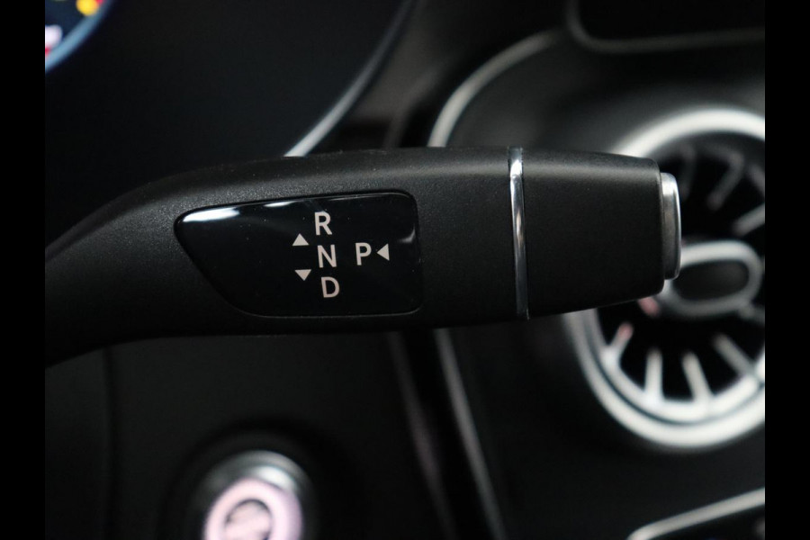 Mercedes-Benz C-Klasse 180 Business Solution AMG | Stoelverwarming | Leder/Alcantara | Carplay | Digital Cockpit | Camera | Full LED | Park Assist | Cruise control | Bluetooth | Climate control