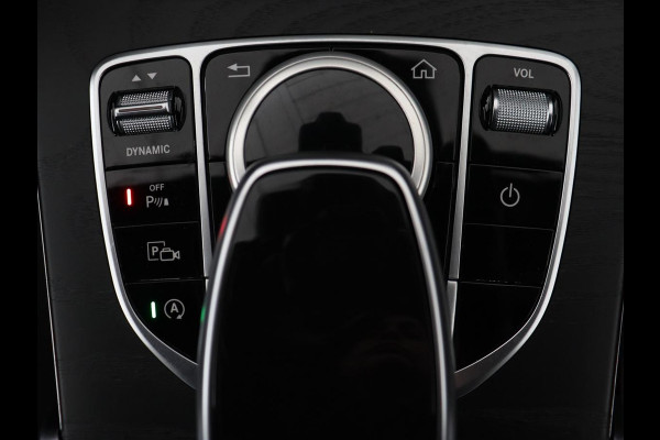 Mercedes-Benz C-Klasse 180 Business Solution AMG | Stoelverwarming | Leder/Alcantara | Carplay | Digital Cockpit | Camera | Full LED | Park Assist | Cruise control | Bluetooth | Climate control