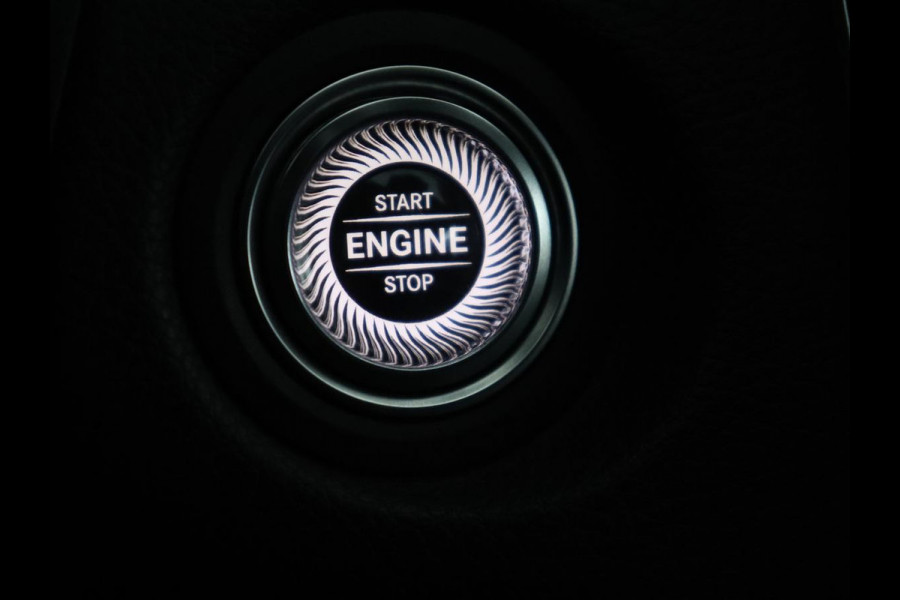 Mercedes-Benz C-Klasse 180 Business Solution AMG | Stoelverwarming | Leder/Alcantara | Carplay | Digital Cockpit | Camera | Full LED | Park Assist | Cruise control | Bluetooth | Climate control