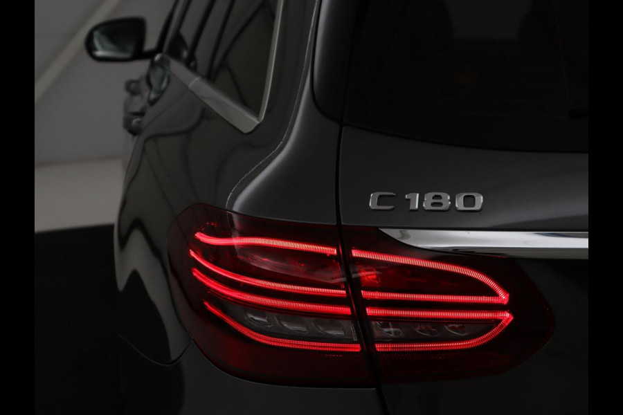 Mercedes-Benz C-Klasse 180 Business Solution AMG | Stoelverwarming | Leder/Alcantara | Carplay | Digital Cockpit | Camera | Full LED | Park Assist | Cruise control | Bluetooth | Climate control