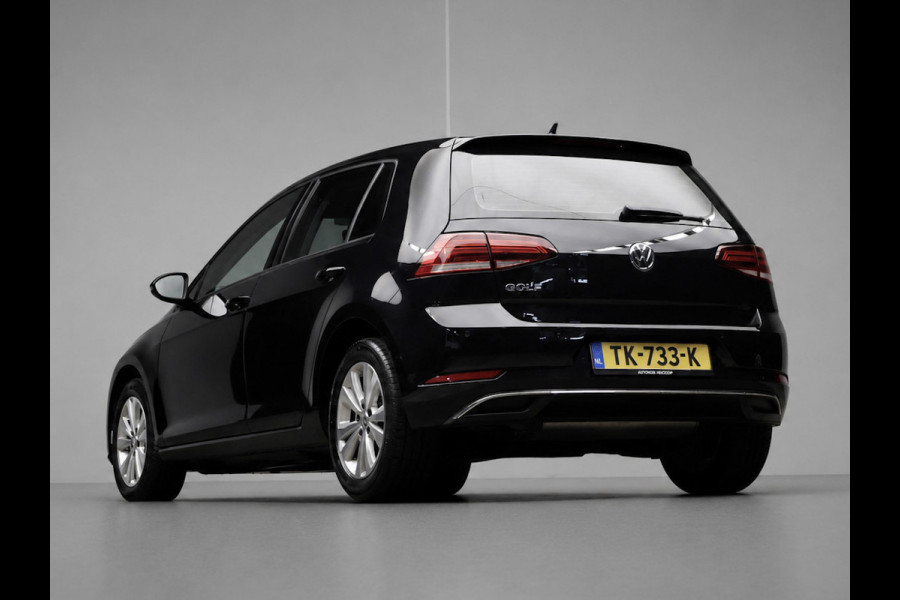 Volkswagen Golf 1.0 TSI Comfortline Sport (APPLE CARPLAY,GROOT NAVI,PDC,CLIMATE,ADAPTIVE CRUISE,GETINT,LED,SPORTSTOELEN,LM VELGEN)