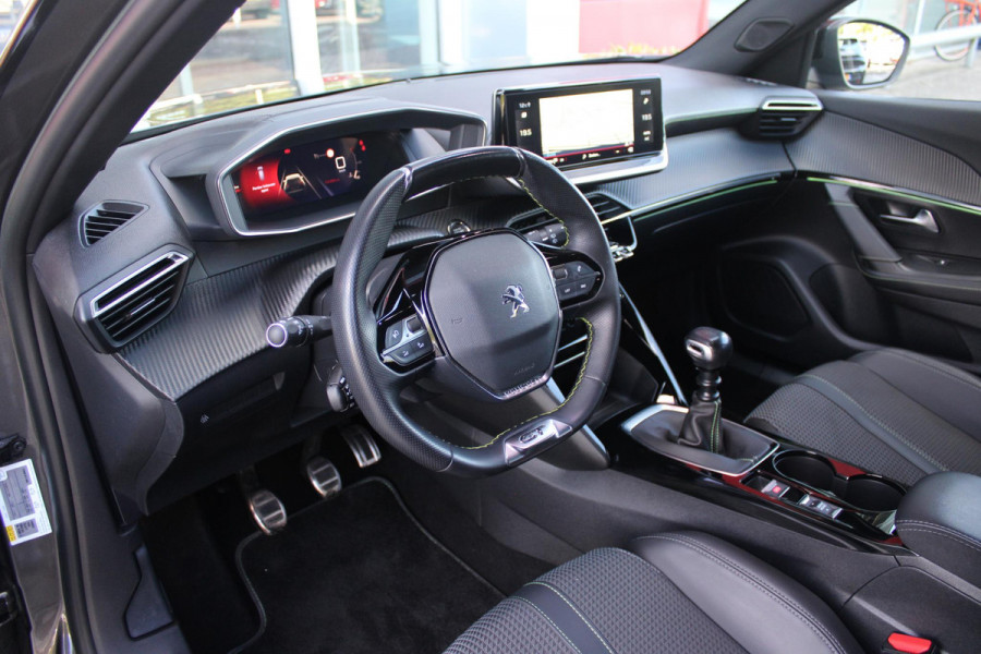 Peugeot 2008 1.2 130PK GT | NAVIGATIE 10" TOUCHSCREEN | APPLE CARPLAY/ANDROID AUTO | CRUISE CONTROL | ACHTERUITRIJ CAMERA | DODEHOEK BEWAKING | FULL LED KOPLAMPEN | 3-D INSTRUMENTENPANEEL | DAB+ RADIO | LICHTMETALEN VELGEN 17" |