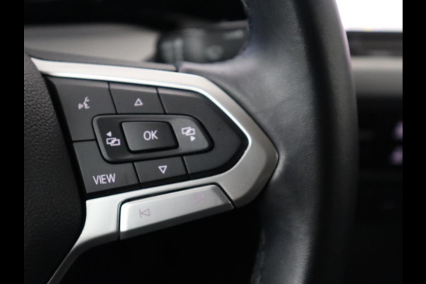 Volkswagen Golf 1.0 TSI Life | Camera | Carplay | Park Assist | Adaptive cruise | Navigatie | Sfeerverlichting | Full LED | Climate control | Digital Cockpit | Climate control | Bluetooth
