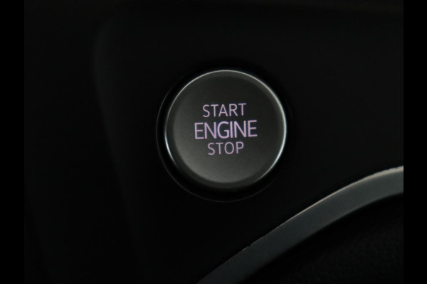 Volkswagen Golf 1.0 TSI Life | Camera | Carplay | Park Assist | Adaptive cruise | Navigatie | Sfeerverlichting | Full LED | Climate control | Digital Cockpit | Climate control | Bluetooth