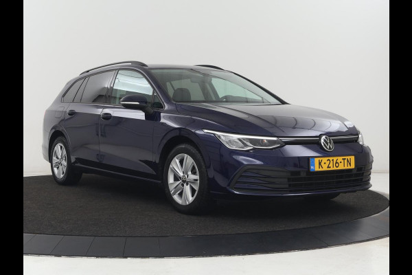 Volkswagen Golf 1.0 TSI Life | Camera | Carplay | Park Assist | Adaptive cruise | Navigatie | Sfeerverlichting | Full LED | Climate control | Digital Cockpit | Climate control | Bluetooth