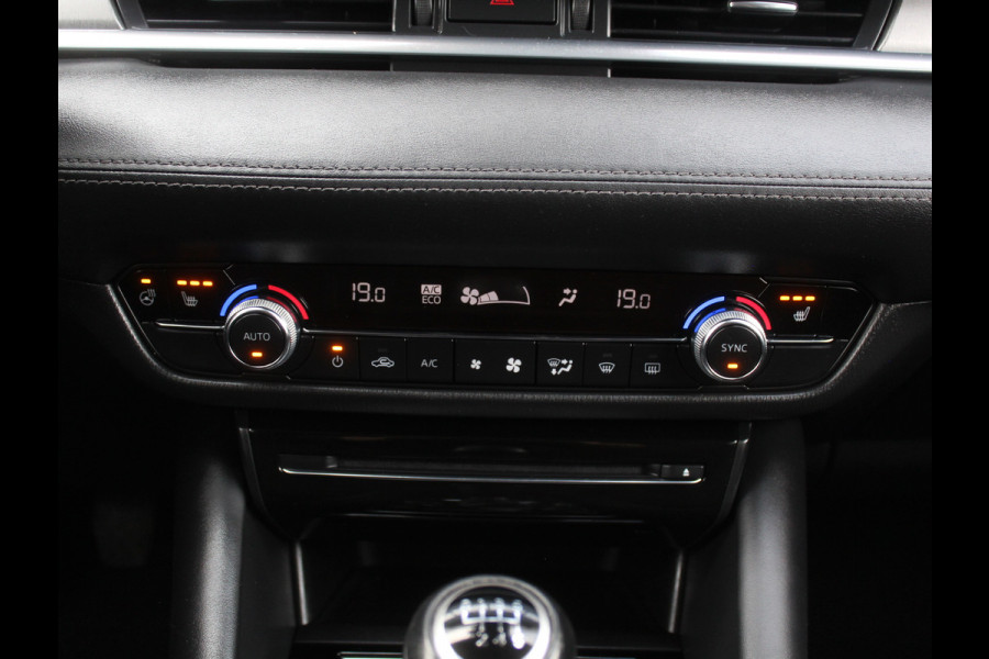 Mazda 6 Sportbreak 2.0 SkyActiv-G 165 Luxury CLIMATE | CARPLAY | LMV19 | AFNBTRHAAK | STOEL/STUURVERW | HEAD-UP | LED | ADAPCRUISE