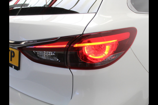 Mazda 6 Sportbreak 2.0 SkyActiv-G 165 Luxury CLIMATE | CARPLAY | LMV19 | AFNBTRHAAK | STOEL/STUURVERW | HEAD-UP | LED | ADAPCRUISE