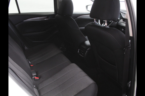 Mazda 6 Sportbreak 2.0 SkyActiv-G 165 Luxury CLIMATE | CARPLAY | LMV19 | AFNBTRHAAK | STOEL/STUURVERW | HEAD-UP | LED | ADAPCRUISE