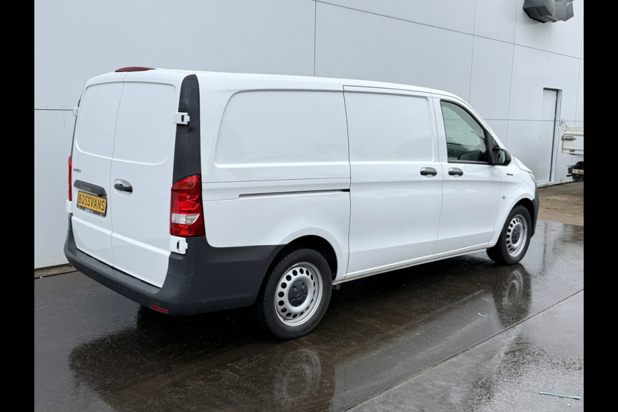 Mercedes-Benz eVito 112 eVito 66 kWh L2 286km WLTP 96,7% (SOH) Snelladen Laadkabel Carplay Climate control Cruise control Camera Parkeersensoren voor achter