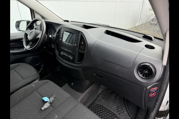 Mercedes-Benz eVito 112 eVito 66 kWh L2 286km WLTP 96,7% (SOH) Snelladen Laadkabel Carplay Climate control Cruise control Camera Parkeersensoren voor achter