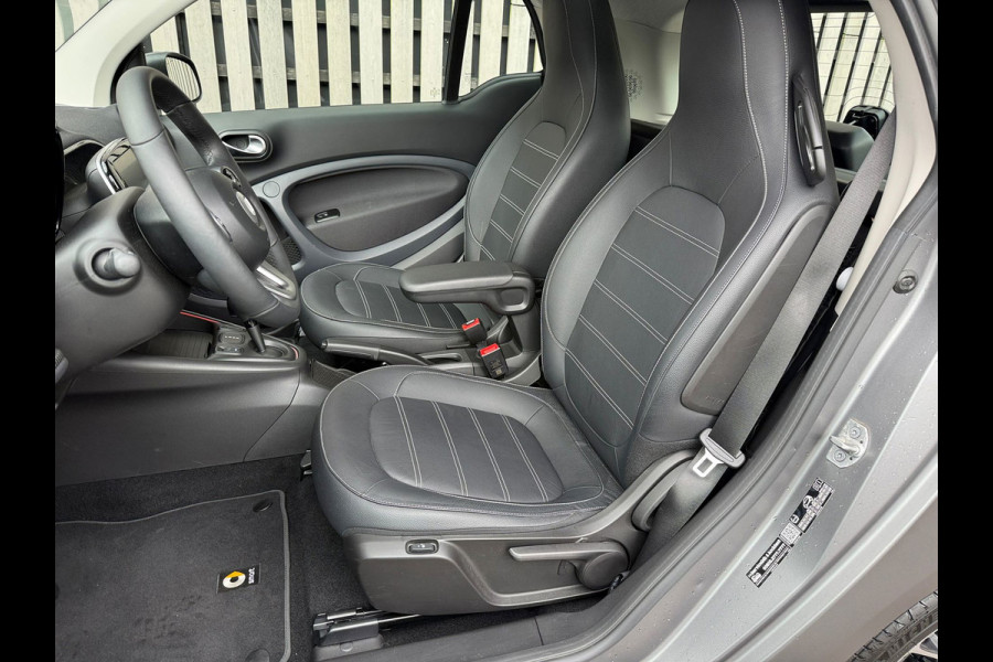 Smart Fortwo EQ Comfort PLUS /Leer /Pano /JBL /Camera /Led