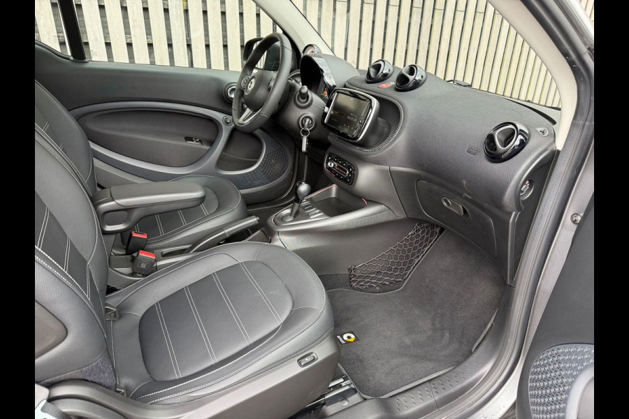 Smart Fortwo EQ Comfort PLUS /Leer /Pano /JBL /Camera /Led