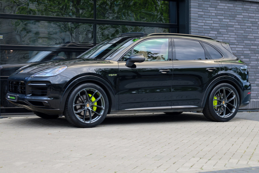 Porsche Cayenne 3.0 E-Hybrid Platinum Edition | PANO | 22 INCH | BOSE | 360 | MEMORY | LUCHTVERING | SPORT CRHONO | KEYLESS |