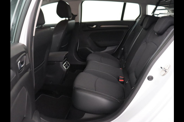 Renault Mégane 1.0 TCe Zen | Carplay | Trekhaak | Navigatie | Full LED | DAB | Climate control | Parkeerhulp | Cruise control | Bluetooth