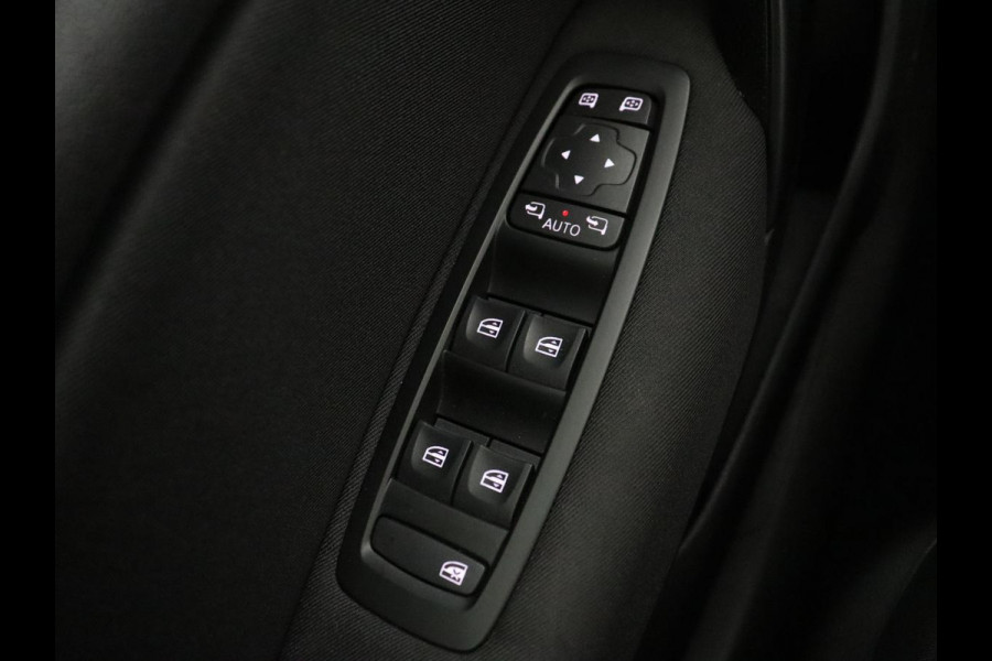 Renault Mégane 1.0 TCe Zen | Carplay | Trekhaak | Navigatie | Full LED | DAB | Climate control | Parkeerhulp | Cruise control | Bluetooth
