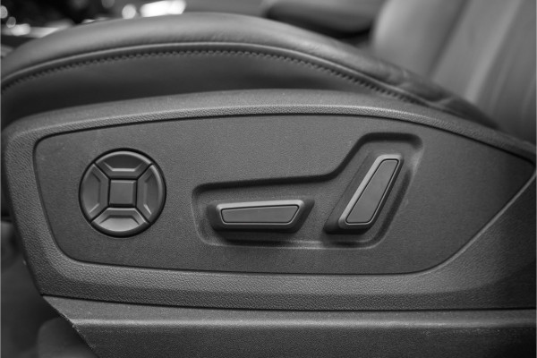 Audi e-tron 55 Quattro Advanced Pro Line Plus 95 kWh Pano B&O HUD Trekhaak 21"
