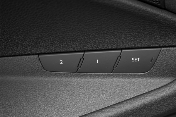 Audi e-tron 55 Quattro Advanced Pro Line Plus 95 kWh Pano B&O HUD Trekhaak 21"