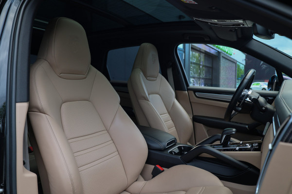 Porsche Cayenne 3.0 E-Hybrid Platinum Edition | PANO | 22 INCH | BOSE | 360 | MEMORY | LUCHTVERING | SPORT CRHONO | KEYLESS |