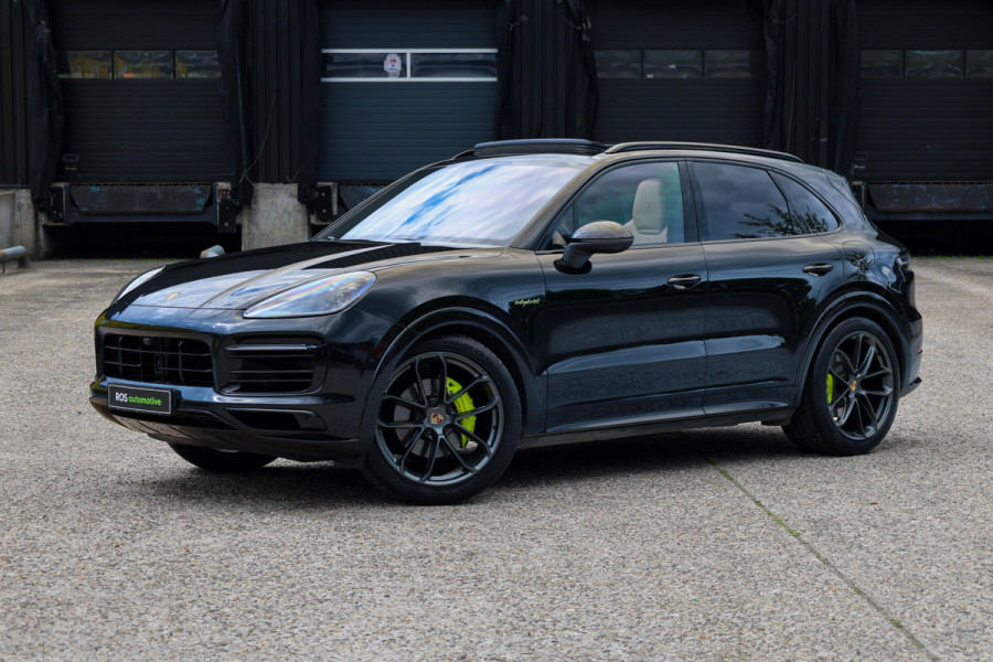 Porsche Cayenne 3.0 E-Hybrid Platinum Edition | PANO | 22 INCH | BOSE | 360 | MEMORY | LUCHTVERING | SPORT CRHONO | KEYLESS |