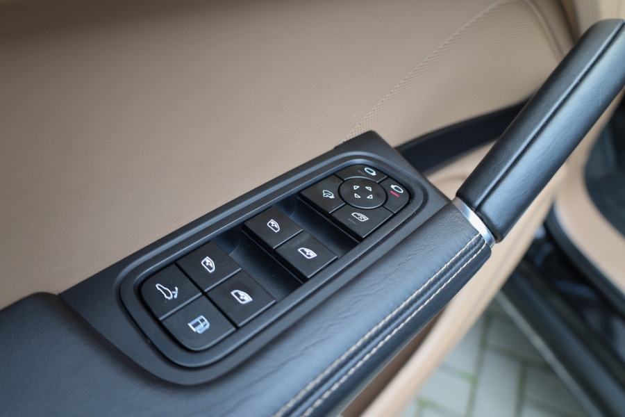 Porsche Cayenne 3.0 E-Hybrid Platinum Edition | PANO | 22 INCH | BOSE | 360 | MEMORY | LUCHTVERING | SPORT CRHONO | KEYLESS |