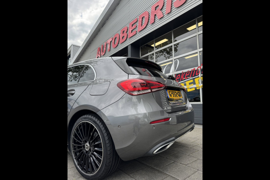 Mercedes-Benz A-Klasse 180 Business Solution - Navigatie / Apple CarPlay I Sport interieur I PDC I LED I 85.000 KM - Dealer ond.