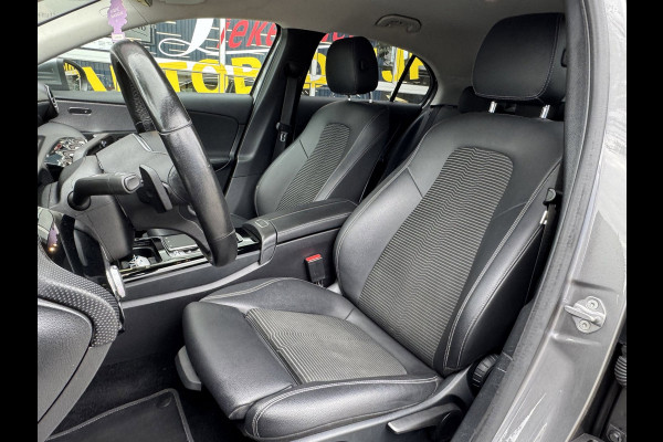 Mercedes-Benz A-Klasse 180 Business Solution - Navigatie / Apple CarPlay I Sport interieur I PDC I LED I 85.000 KM - Dealer ond.