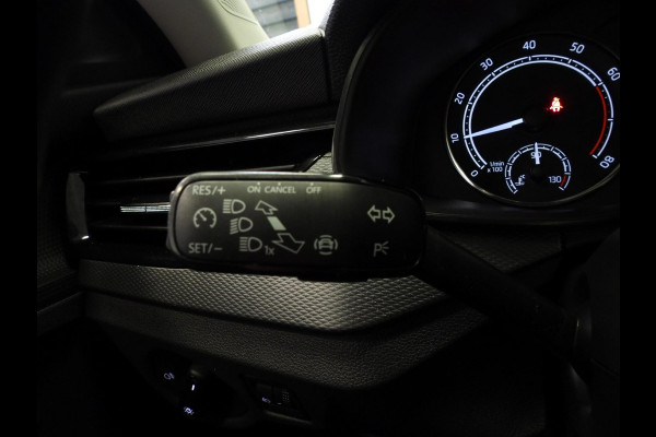Škoda Kamiq 1.0 TSI Ambition NAVI-APP/CRUISE/LED/TREKH./16"LMV!
