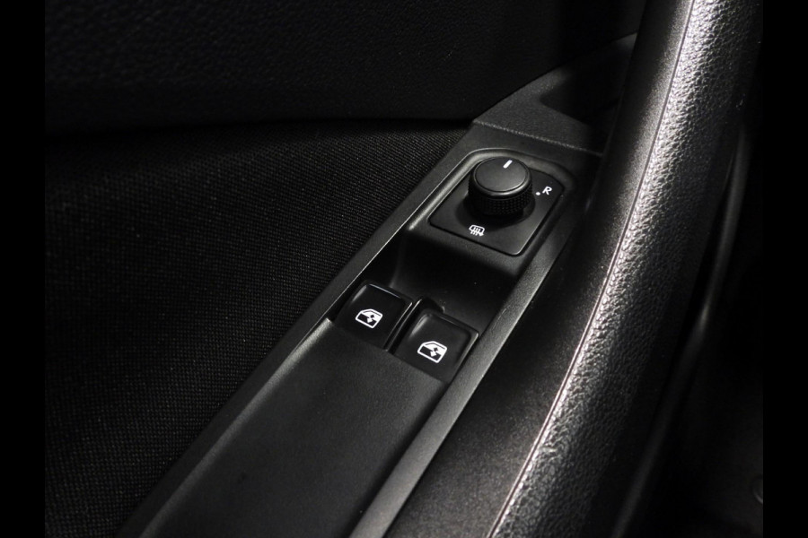 Škoda Kamiq 1.0 TSI Ambition NAVI-APP/CRUISE/LED/TREKH./16"LMV!