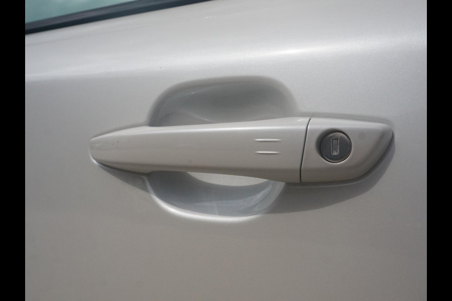 Peugeot e-2008 EV GT Pack 50 kWh Leder interieur