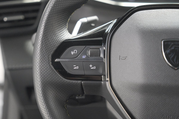 Peugeot 2008 Hybrid 145 e-DCS6 GT | Camera | Apple Carplay | Parkeersensoren