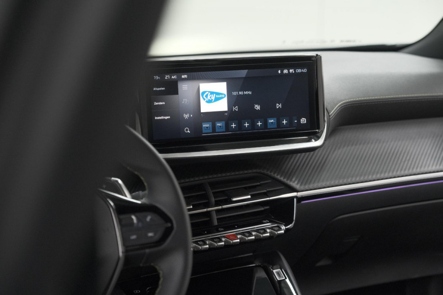 Peugeot 2008 Hybrid 145 e-DCS6 GT | Camera | Apple Carplay | Parkeersensoren